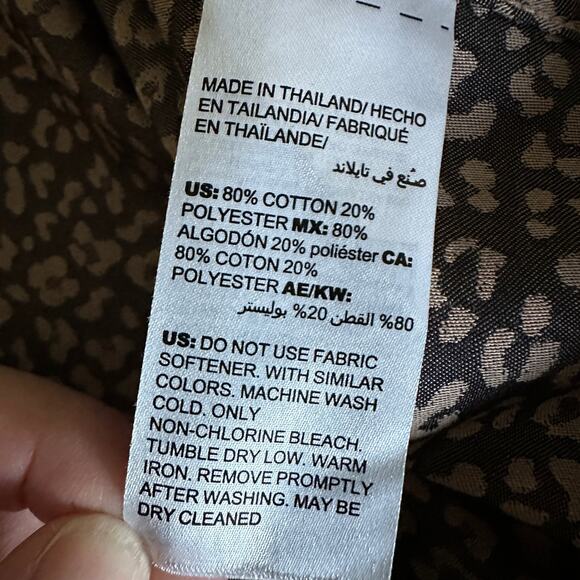 CHICOS | Womens No-Iron All-Seasons Animal Print Shirt Size Medium Button Front - Picture 10 of 11